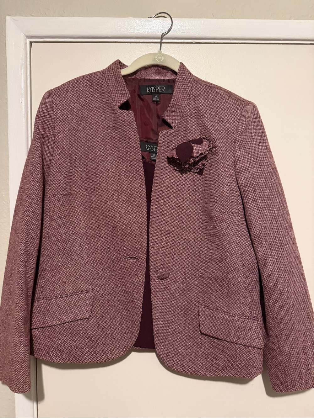 Kasper Rose-Mauve Tweed 3 piece Suit with Floral Brooch